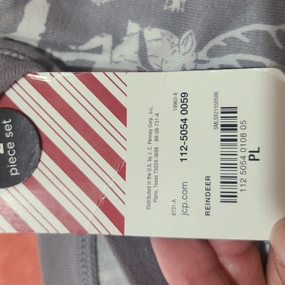 BRAND NEW! 2 Piece Pajama Set. - Picture 9 of 13